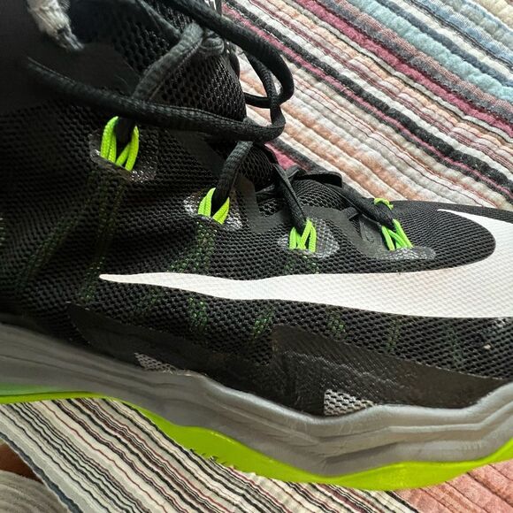 Nike Mens Sneaker Shoes Air Max Audacity 2016 843884-002 Black Green Size 13 main image 11